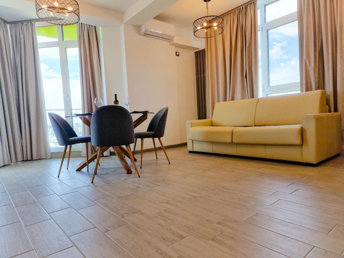 Panoramic Aparthotel Pool & Spa Mamaia Nord Нэводари Экстерьер фото