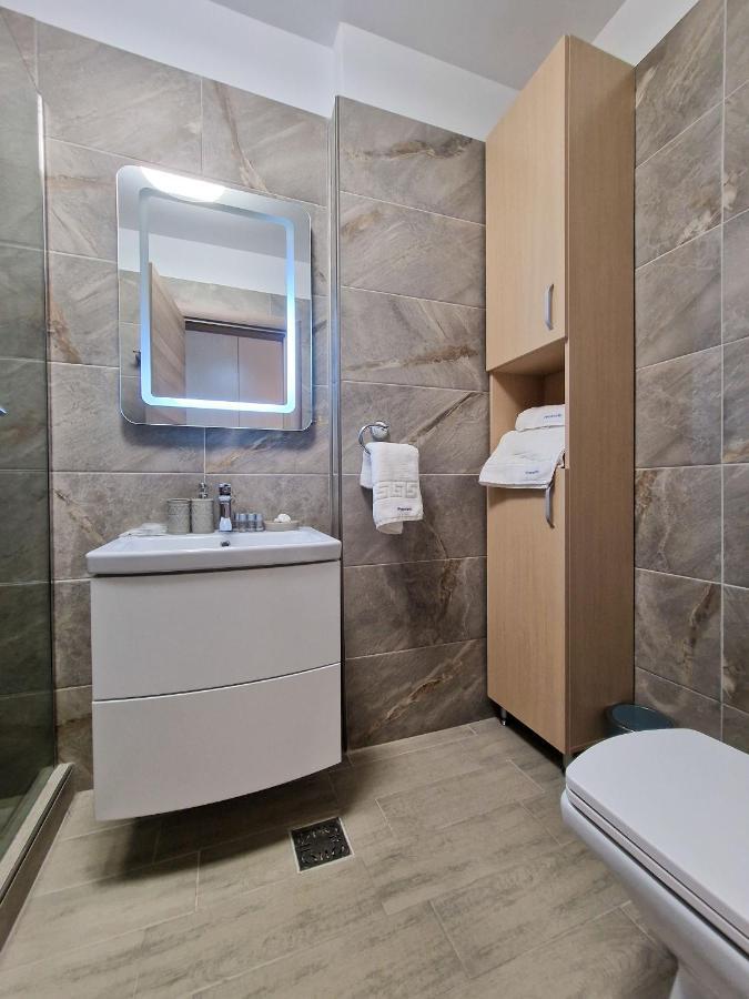 Panoramic Aparthotel Pool & Spa Mamaia Nord Нэводари Экстерьер фото