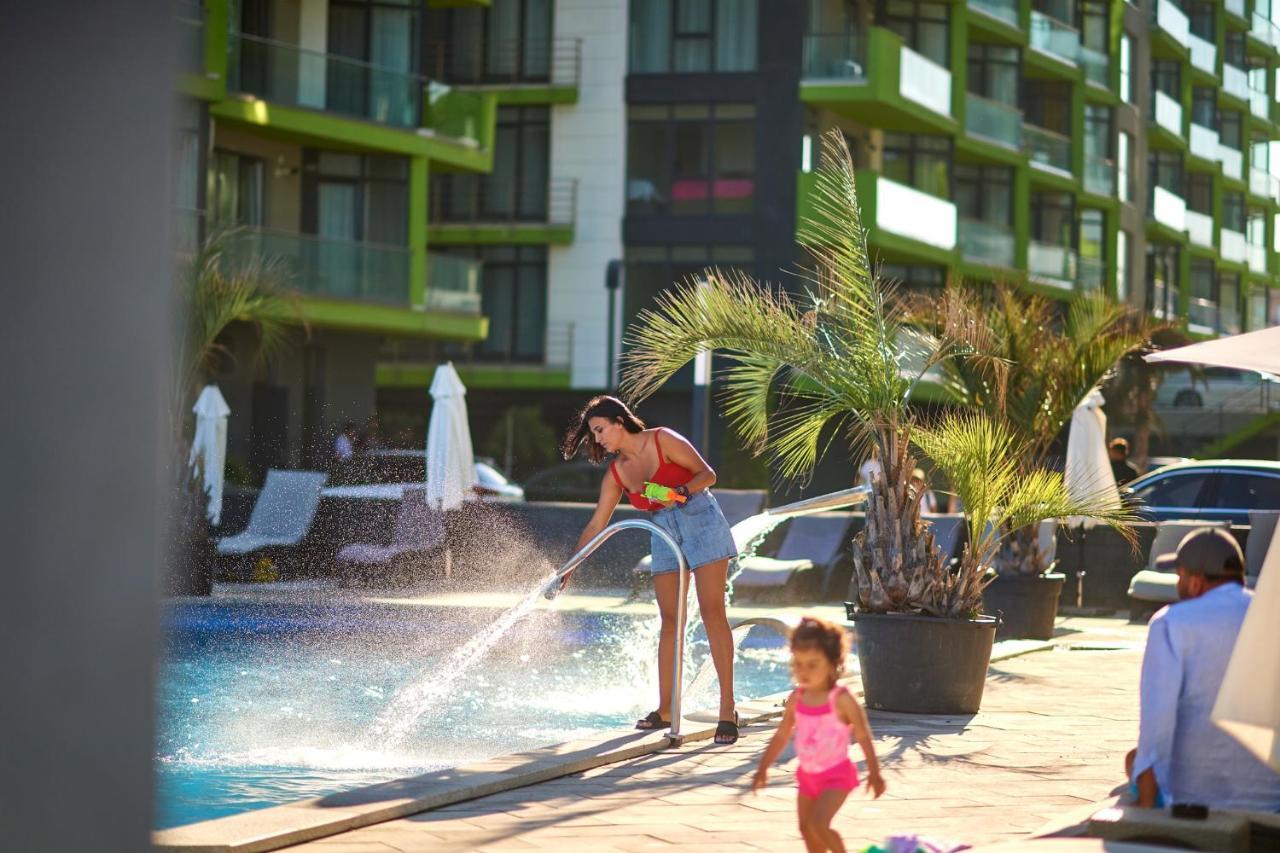 Panoramic Aparthotel Pool & Spa Mamaia Nord Нэводари Экстерьер фото